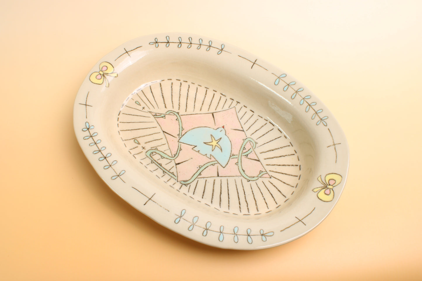 Coquette Bow Tray