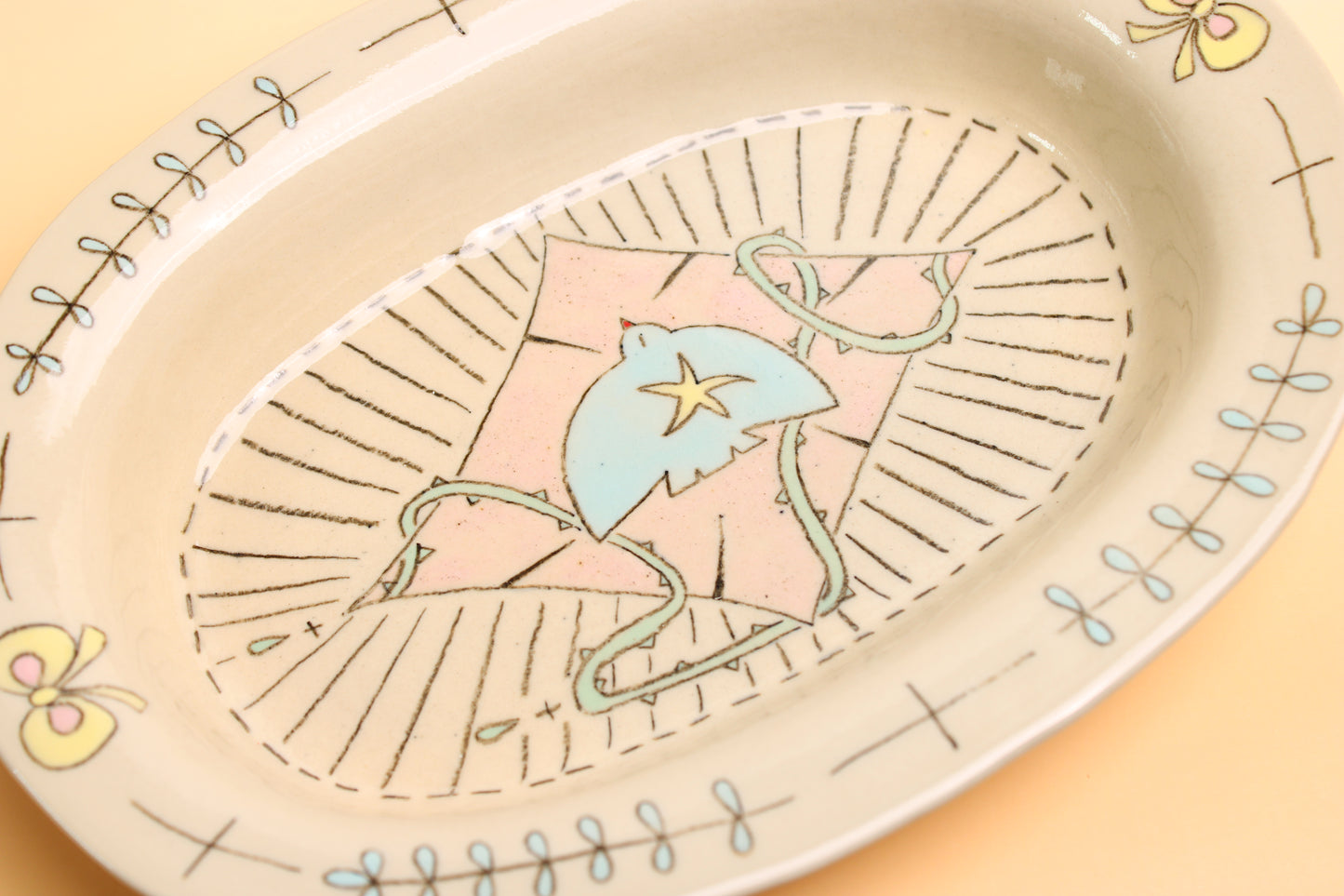 Coquette Bow Tray